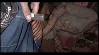 Bini orang di desa India digebukin sama selingkuhan