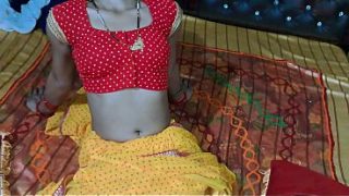 Desi Istri India Ngewe Keras Sambil Ngentot dan Ngehisap Kontol
