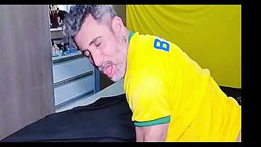 Orang Arab Datang ke Brazil dan Ngentot Memek Keras Bapak Brazil Besar (CUPLIKAN)