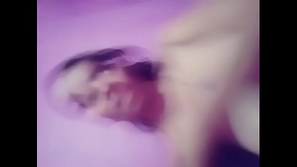 Wanita India, siap digoda dan dinikmati dengan liar.