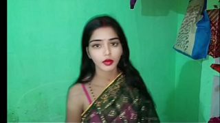 Malam pertama, bhabhi tetangga India menungguku di balkon, siap digebukin sepanjang malam