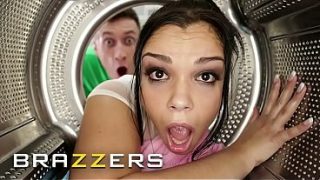 Tersangkut di Situasi Liar, Bintang-Bintang Brazzers Ngebut Ngewe Sampai Keras