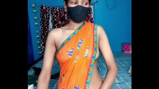 Tonton video sex langsung cewek India, bikin makin basah dan panas.