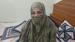 Ngencengin temen hijab pas lagi ngabuburit