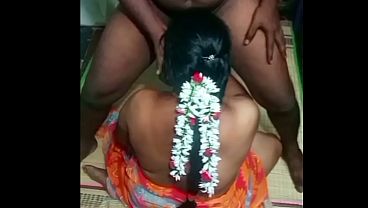 Ibu rumah tangga India digarap puas sama om kampung