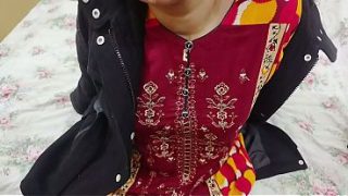 Ketemu Adik Tiri Habis Lari, Kakak Tiri Ngewe Adik Tiri