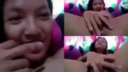 Bocil manis ngencrotin memek perawan sampe basah.