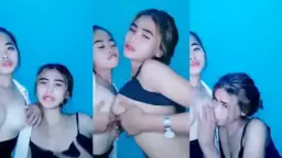 Saling Adu Montok ABG Cewek Cewek Pasangan Lesbi