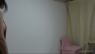 Mandi dan ganti baju, cewek Jepang cantik dengan tetek montok dan memek berbulu lepas dress cina, mandi lalu pakai lingerie seksi.