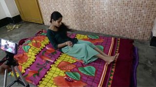 Gadis Lugu Panggil Kakak Kandung Buat Hilangkan Dahaga di Selangkangan