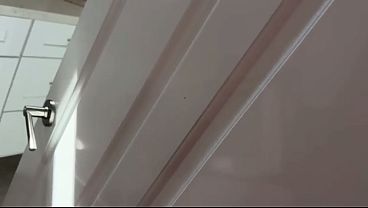 Ibu tiri montok, rahasia nafsu terlarang, Lauren Phillips di rumah fantasi, Scott Stark siap puaskan
