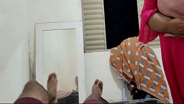 Meia-irmã árabe masuk kamar dan ngewe dia habis-habisan