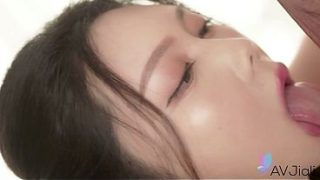 Cewek Cina seksi Ban Ban digenjot keras sampe mampus.