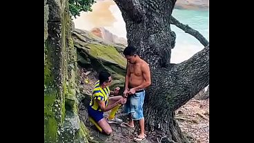 Sexo ao vivo na Praia do Abrico, Rio de Janeiro, bikin lihat langsung di pantai panas ini.