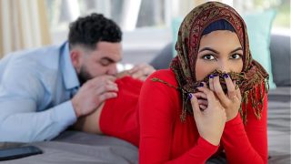 Ajari stepbro sama stepsis berhijab biar pinter di ranjang sebelum nikah – Ngentot Hijab