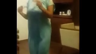 Tarian desi yang bikin ngilu, panas, bikin makin pengen