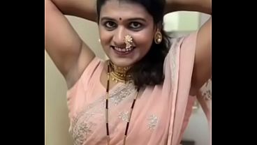 Cewek India seksi pamer ketiak basah bikin greget
