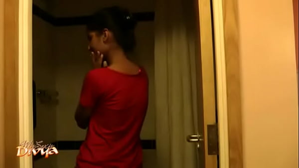 Bugilnya cewek India, pamer memek basah