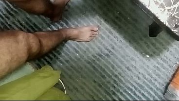 Ngentot bertiga, kontol besar Arab, cewek Irak dijilat dan ditusuk pantatnya sampai meraung