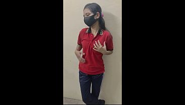 Desi cewek India cantik, memek sempit digenjot om tiri kontol besar, video sex keluarga India MMS.