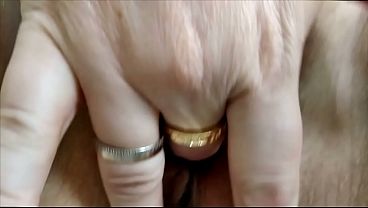 Tontonan anal-vagina super vulgar dari pelacur kamera tua terkenal Rusia yang bikin makin nafsu berat