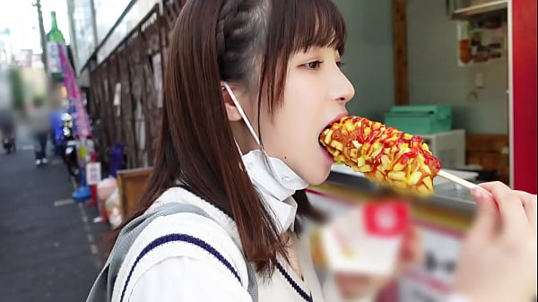 Hentakan ngenyang sampe dalem bikin pikiran loe mati, cewek JK natural bulu kemaluan keluar, kulit mulus kinclong, tanggal ala Korea bikin makin greget.