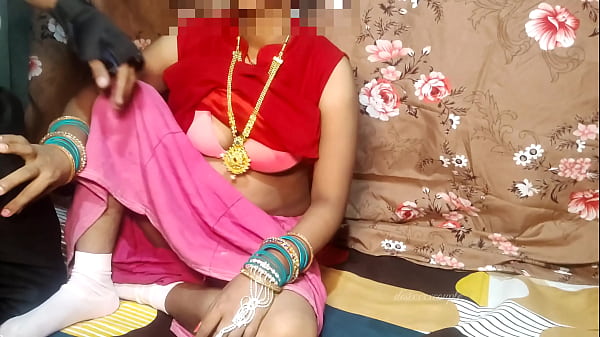 Bini hot desi, pake baju merah, digarap suami sendiri, real bgt!