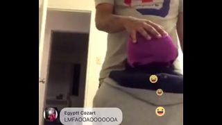 BBW montok hisap kontol di Facebook Live, bikin makin tegang